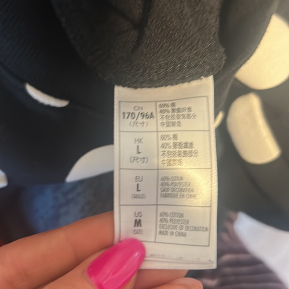 Disney Minnie Long Sleeve Crop Top. - Picture 3 of 3